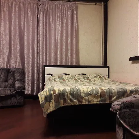 Ul. Tolbukhina 8 Apartment